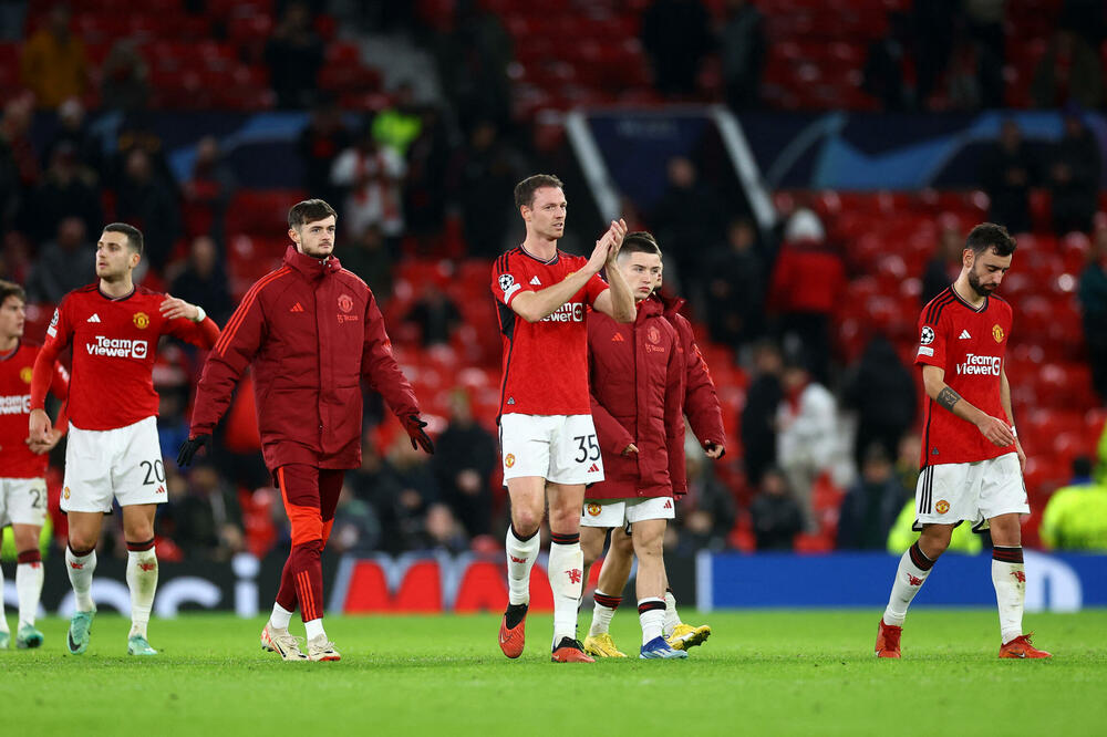 Sve češća slika - tribine Old Tarforda poluprazne su u finišima utakmica Mančester junajteda, Foto: REUTERS