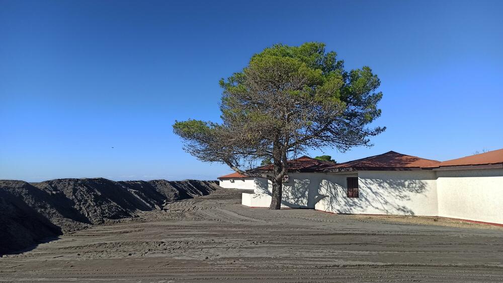 Nasipi na Adi Bojani