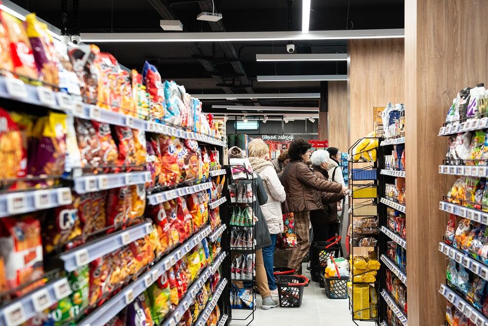 <p>Prvi Voli market u Tivtu je otvoren 2012. godine i od prvog dana predstavlja omiljeno mjesto kupovine za stanovnike Tivta i njihove goste.</p>