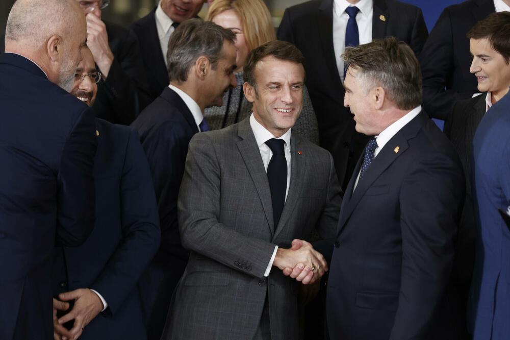 Macron with the Chairman of the BiH Presidency Željko Komšić on December 13 in Brussels, Photo: Beta/AP
