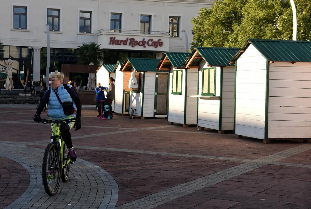 Za male pare dobili najbolji prostor u gradu: Trg nezavisnosti