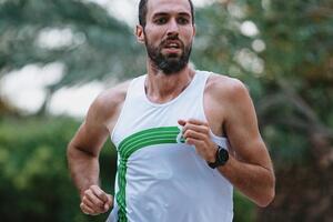 Rus Bubnov i Splićanka Šustić pobjednici 1. Bokeškog maratona