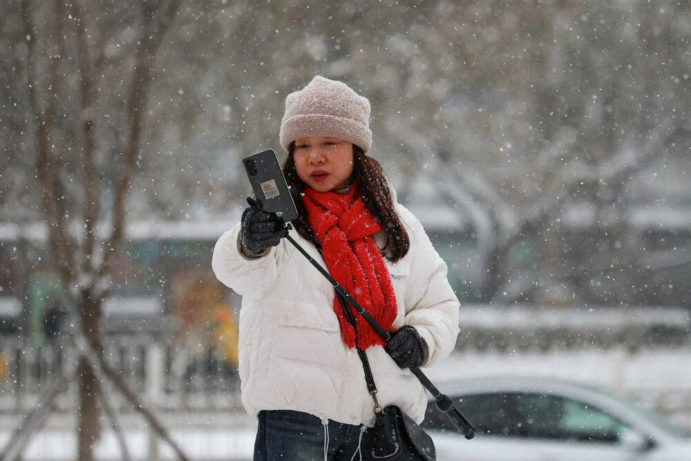 <p>Ministarstvo poljoprivrede pokrenulo je hitan odgovor, a nacionalno tijelo za prevenciju katastrofa izdalo je direktivu lokalnim vlastima da pripreme planove za vanredne situacije, kao i opremu za uklanjanje snijega i leda</p>