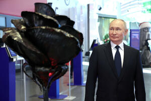 Putin: Rusija ne može da se odrekne svog suvereniteta u zamjenu za...