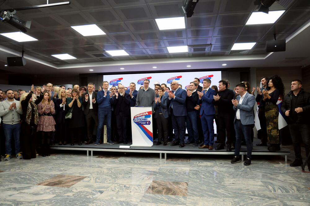 Vučićevo obraćanje nakon saopštenja prvih rezultata, Foto: REUTERS