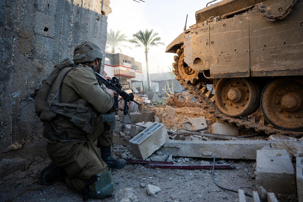 Izraelski vojnik u Gazi, Foto: Reuters