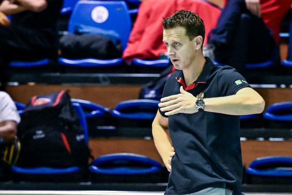 <p>Tim Vladimira Gojkovića je dominirao i stalno povećavao prednost, a najveća je dostignuta u 2. minutu 3. četvrtine, kada je Vladan Spaić pogodio za 11:3. Na kraju je bilo 17:11</p>