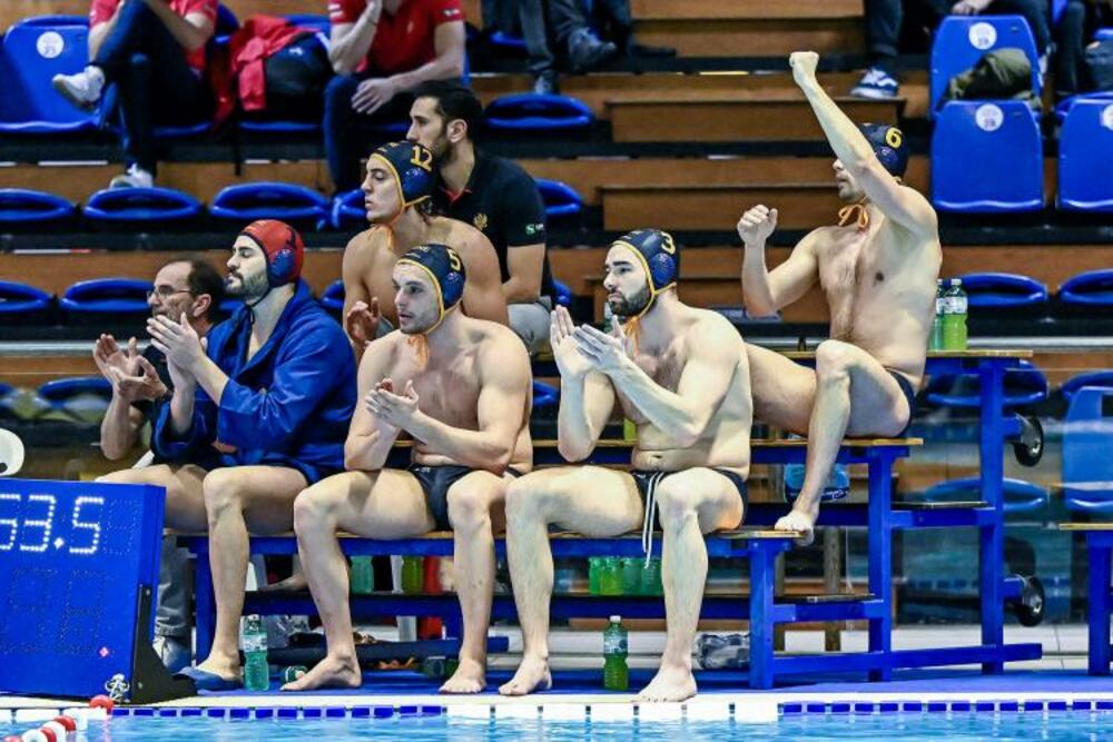 <p>Tim Vladimira Gojkovića je dominirao i stalno povećavao prednost, a najveća je dostignuta u 2. minutu 3. četvrtine, kada je Vladan Spaić pogodio za 11:3. Na kraju je bilo 17:11</p>