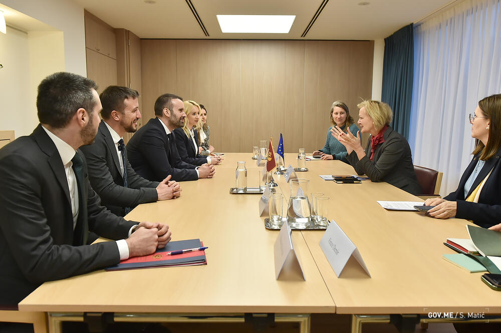 Milojko Spajić, Angelina Ajnhorst