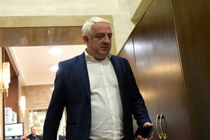 Đurović i Vučurović predložili izmjene: Bez &bdquo;aneksije&ldquo; u zakonu o...