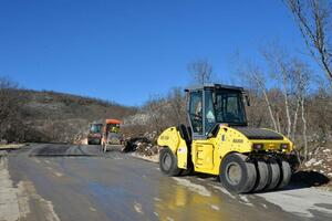 Završena sanacija dva kilometra puta na dionici Maočići – Velimlje