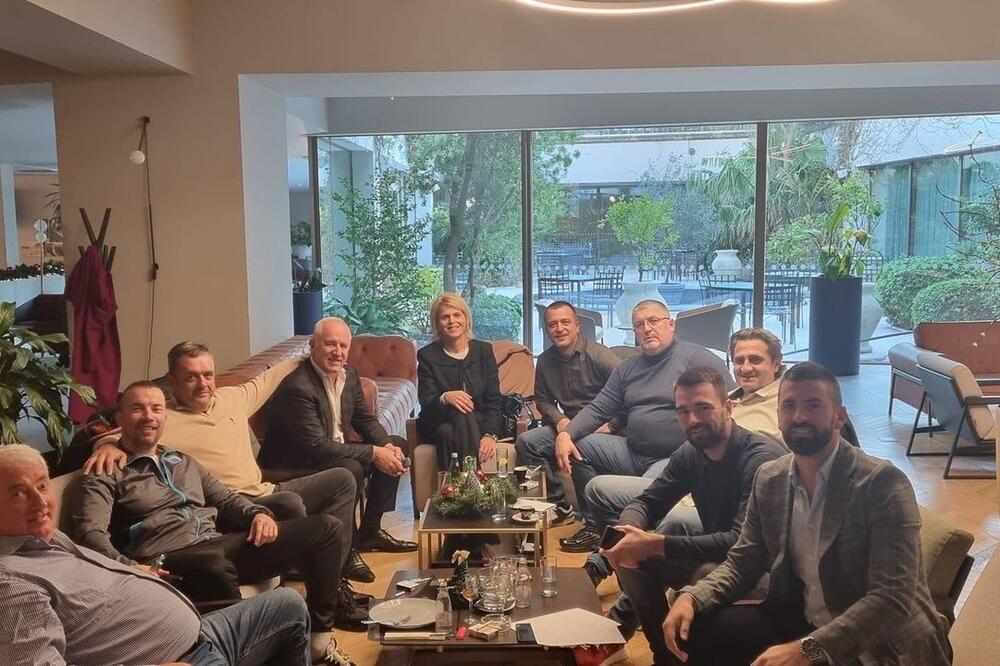 Sa jučerašnjeg sastanka privremenog odbora NSD-a, Foto: NSD Budva