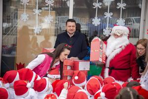 Opština Bijelo Polje obezbijedila 1.300 novogodišnjih paketa