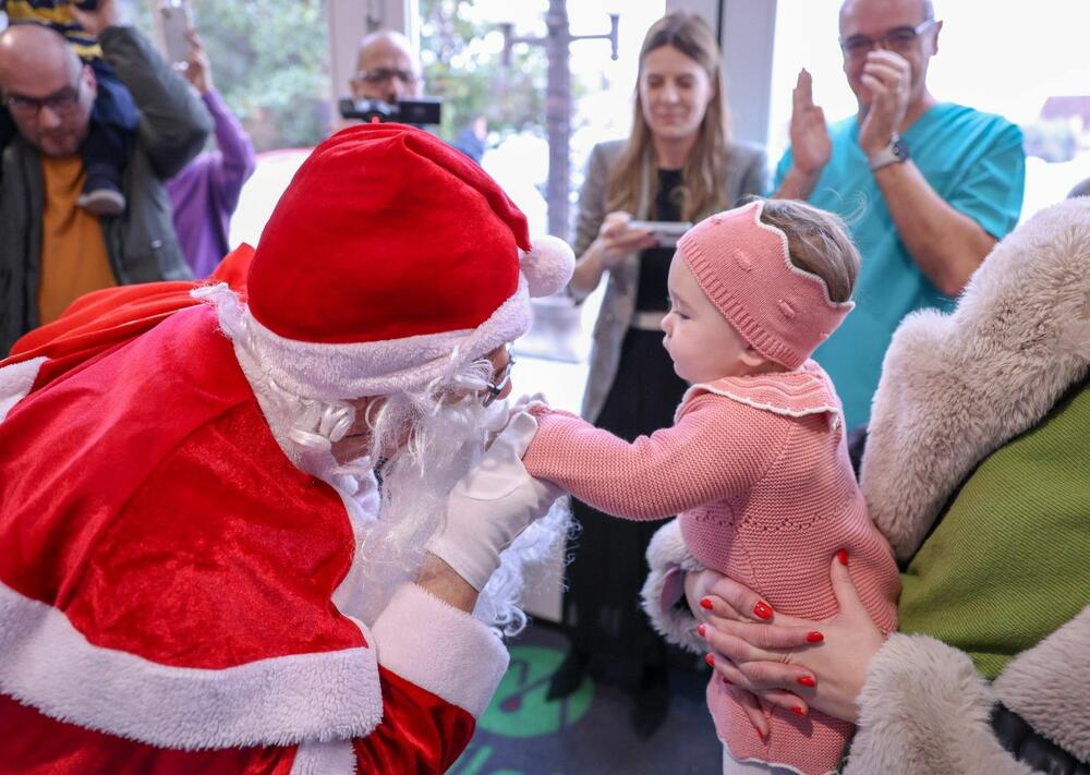 <p>Najradosniji praznici su oni koji se dočekuju sa svojim mališanima. Centar za vještačku oplodnju poliklinike Moj Lab baš tako proslavlja kraj uspješne godine i početak nove.</p>