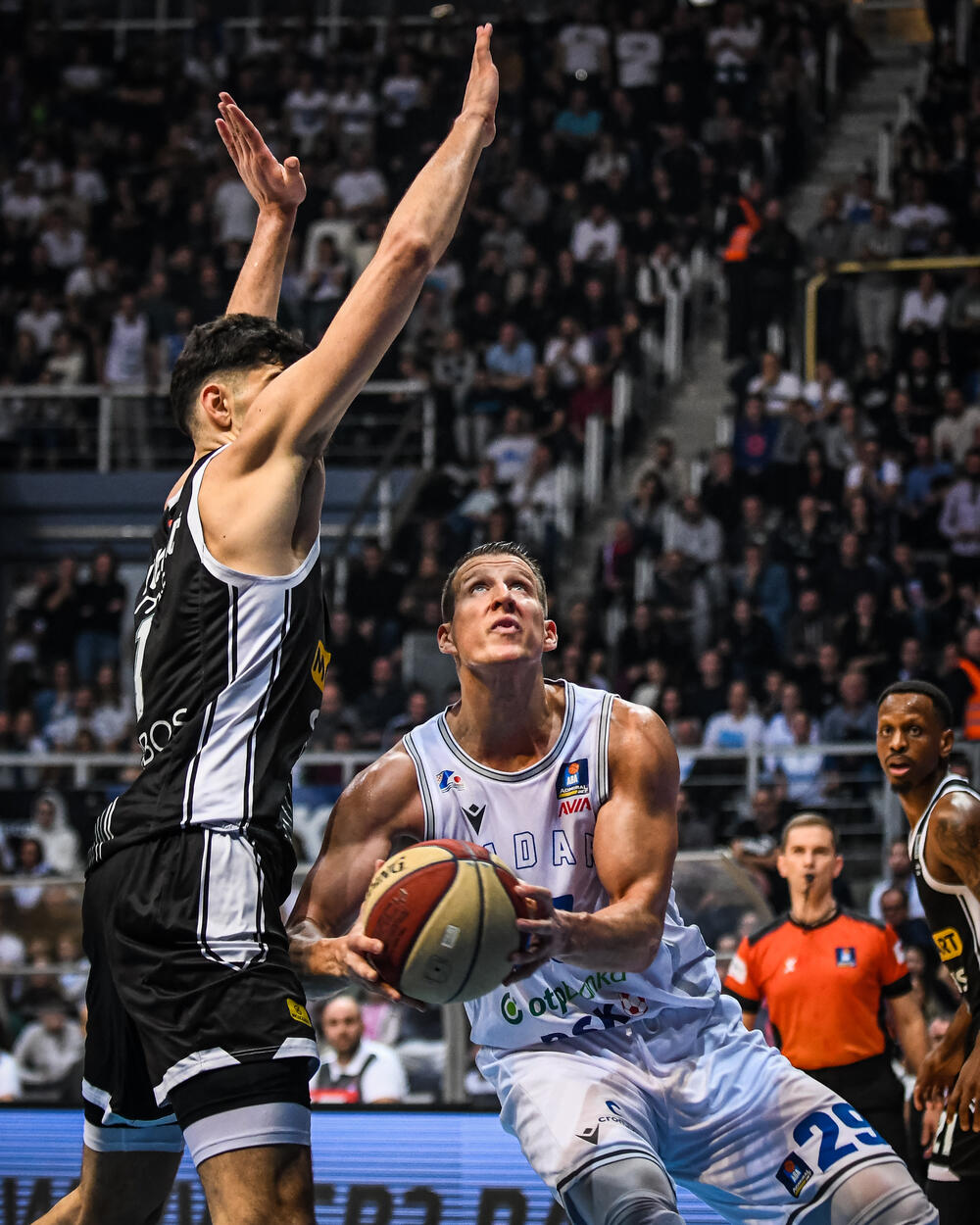 Božić u duelu sa Tristanom Vukčevićem