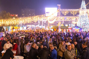 New Year's on the square in Podgorica: The festive mood has returned...