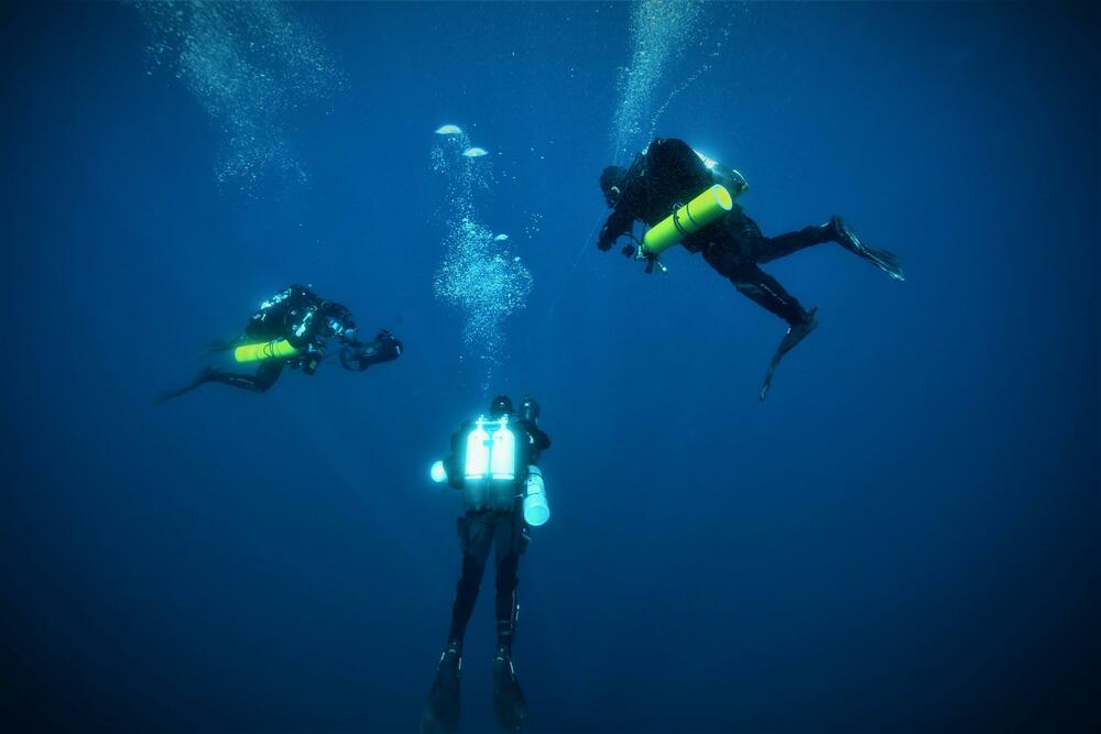 Rone na dubinama od preko 100 metara