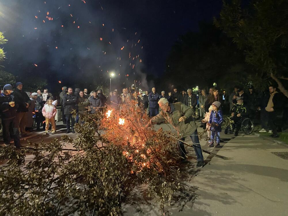 nalaganje badnjaka CPC Bar