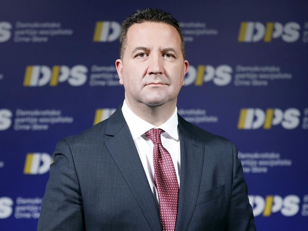 Eraković: Patriotski odnos prema državi garant da joj niko ne može...