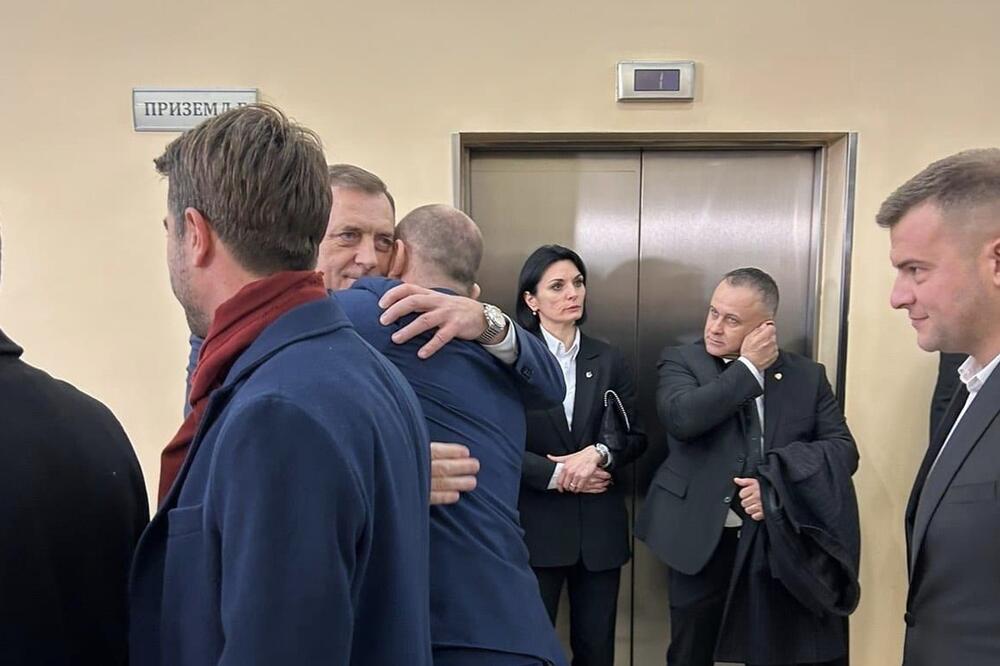 Knežević i Dodik, Foto: facebook.com/zabuducnostcg