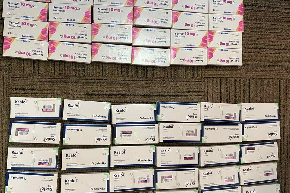 Oduzete tablete, Foto: Uprava policije