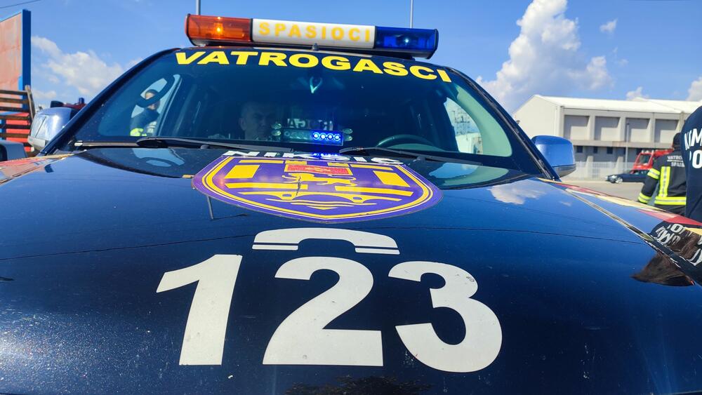 vatrogasci nikšić tekst
