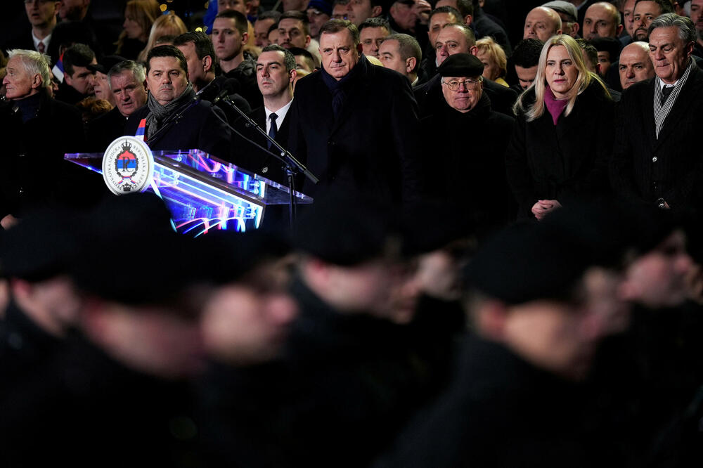 Dodik tokom parade u Banjaluci, Foto: Reuters