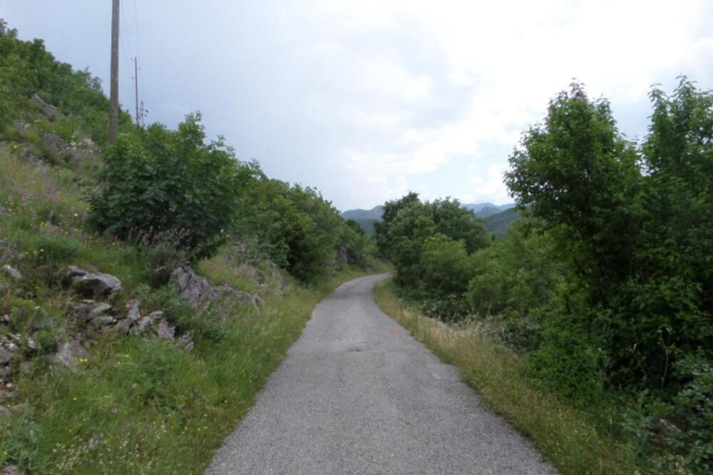 Za korišćenje treba saglasnost Prijestonice: Put do Miloševog krša, Foto: Elaborat quot;Medixquot;