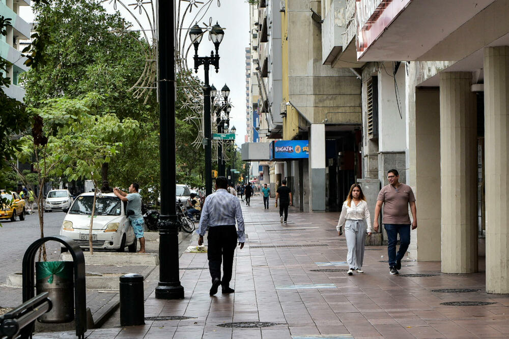 <p>Više od 130 članova zatvorskog osoblja zatvorenici drže kao taoce u pet zatvora</p>