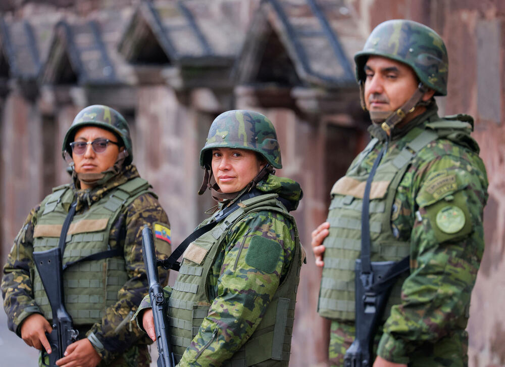 <p>Više od 130 članova zatvorskog osoblja zatvorenici drže kao taoce u pet zatvora</p>