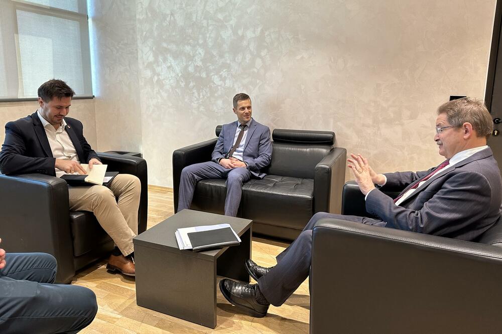 Sa sastanka, Foto: Ministarstvo energetike i rudarstva