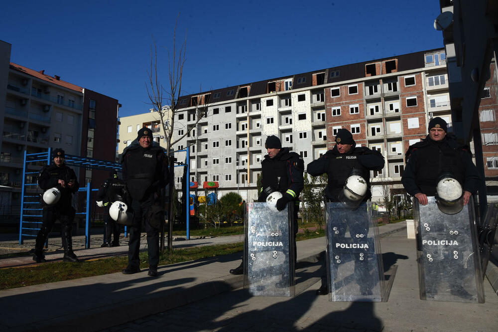 Juče u naselju Zabjelo, nedaleko od Lamele C, Foto: Luka Zekovic