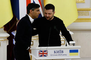 Sunak u Kijevu predstavio najveći paket britanske vojne pomoći...