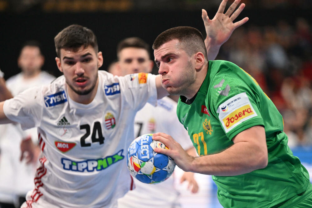 Luka Radović na utakmici sa Mađarskom, Foto: Reuters/Angelika Warmuth