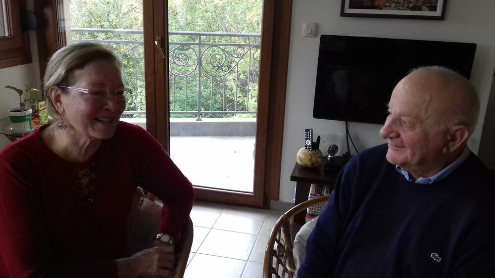 Autor teksta s Petrovom sestričinom, arhitekticom, Đinom, koja živi u Izraelu