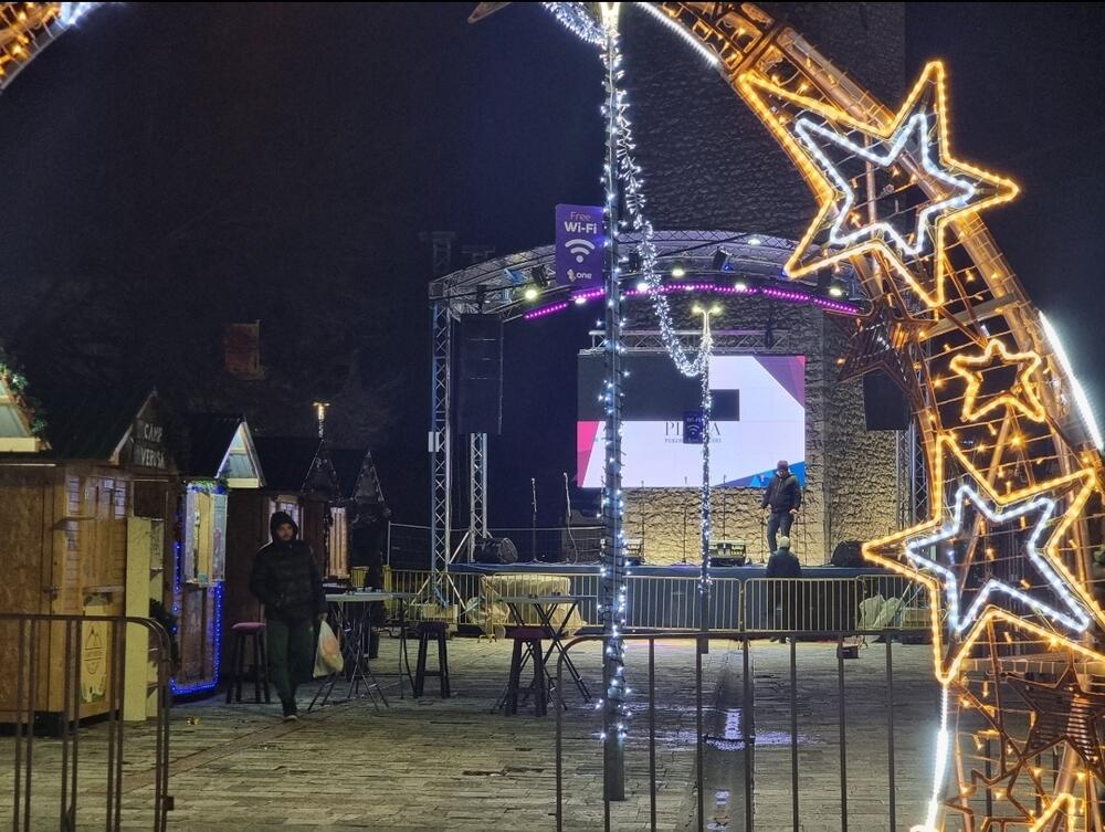 Na Trgu Bećir-bega Osmanagića