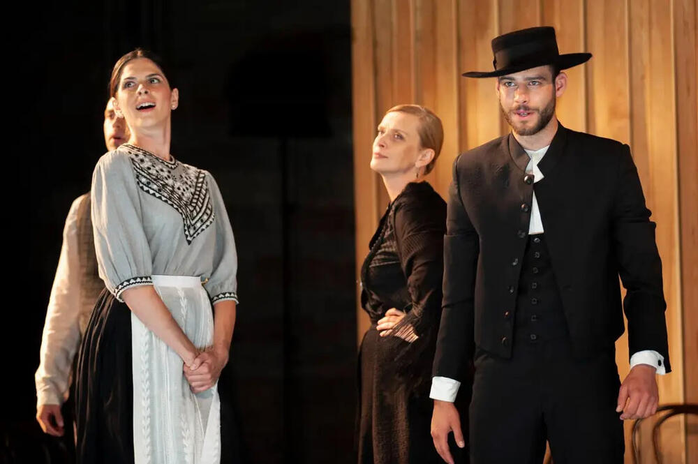 Maja Stojanović u predstavi 'Krvave svadbe'