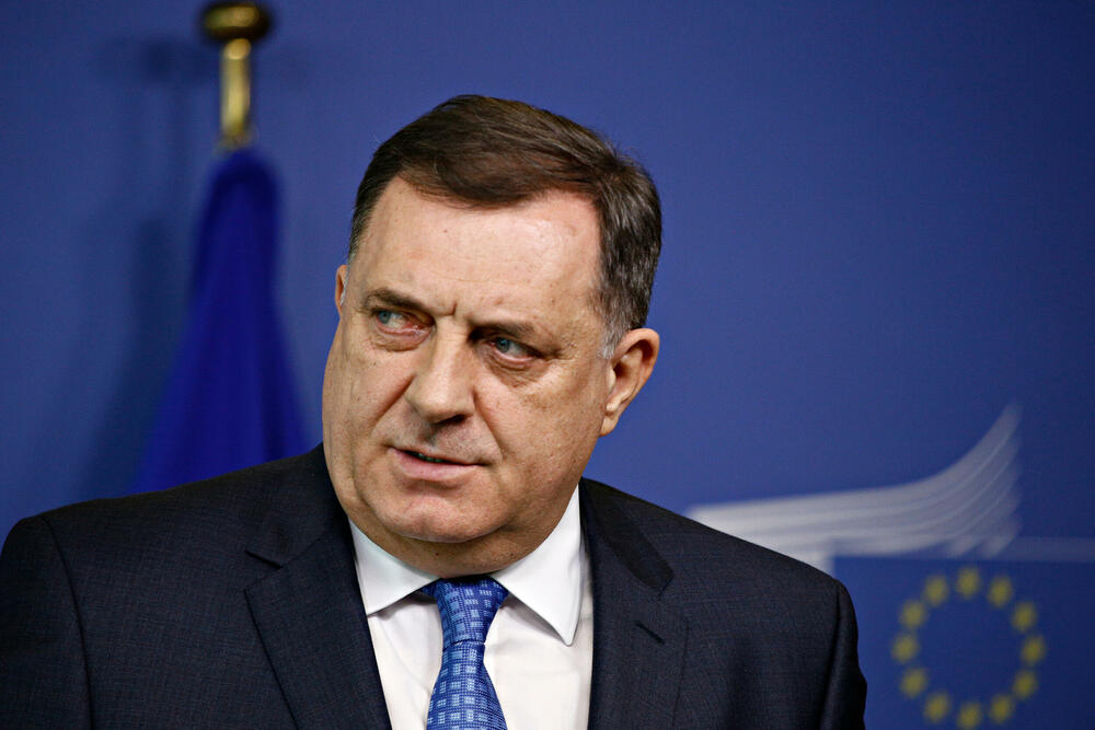 Odgovor predsjednika Republike Srpske Milorada Dodika Šmitu, Milorad Dodik