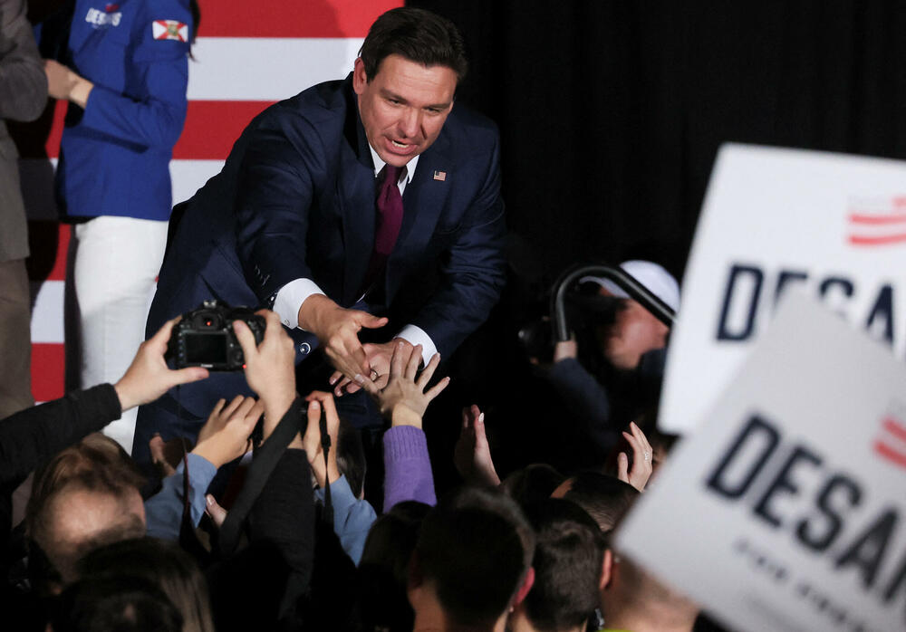 Ron Desantis sa pristalicama u Ajovi