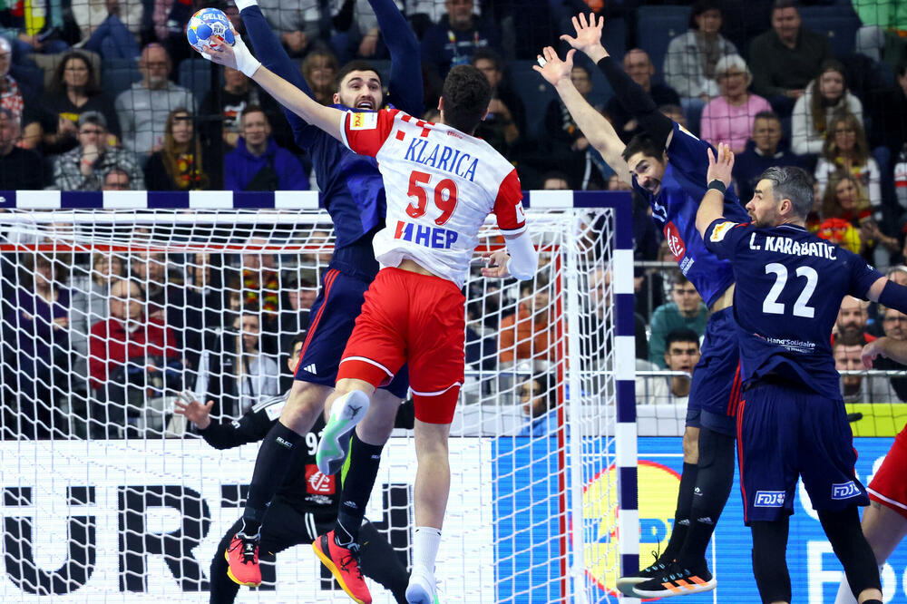 Hrvati i bez kapitena parirali "ekspertima", Foto: REUTERS