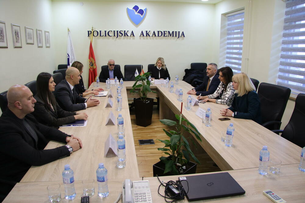 Sa sastanka, Foto: Policijska akademija