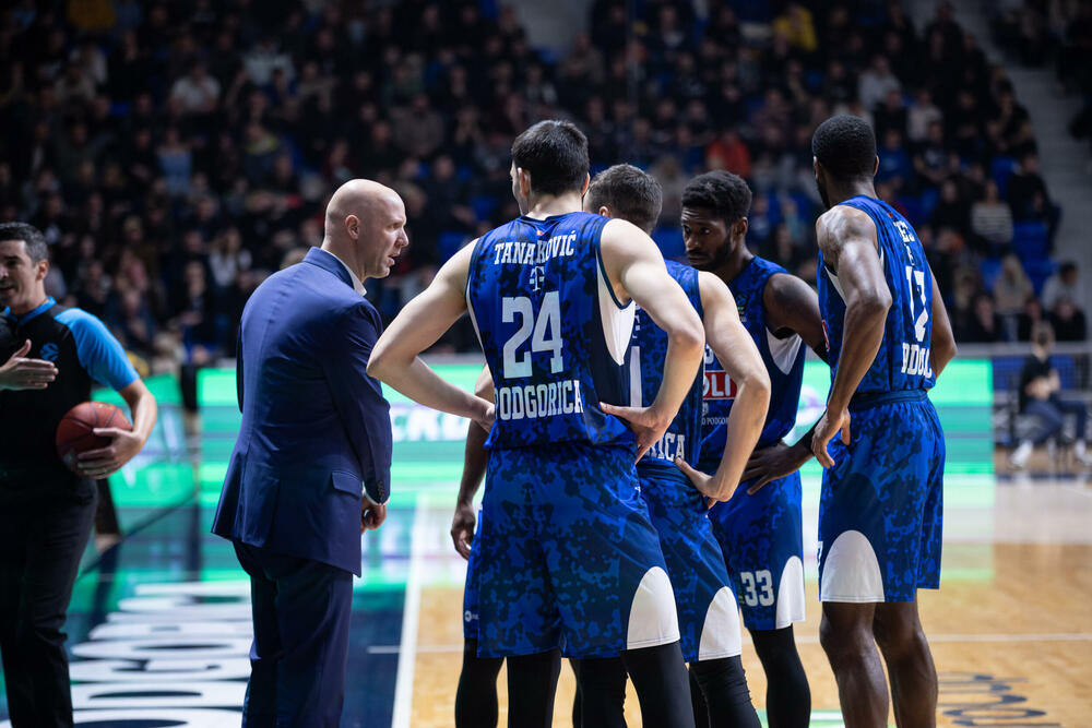 <p>Budućnost Voli je na kraju poražena - 80:84 nakon produžetka</p>