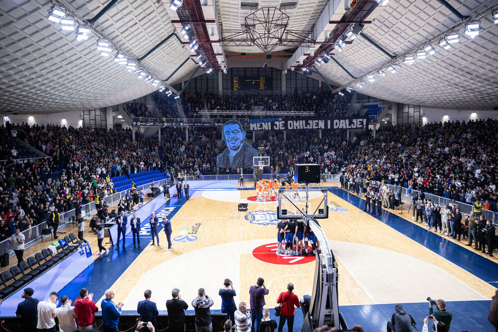 <p>Budućnost Voli je na kraju poražena - 80:84 nakon produžetka</p>