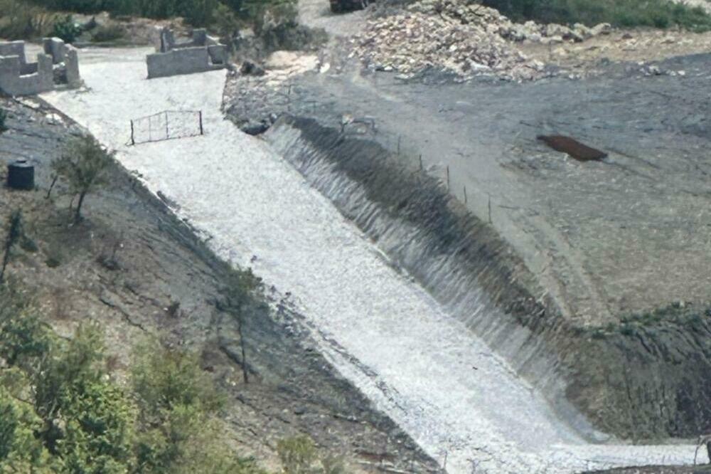 Investitor uzurpirao austrougarski put, Foto: Privatna arhiva