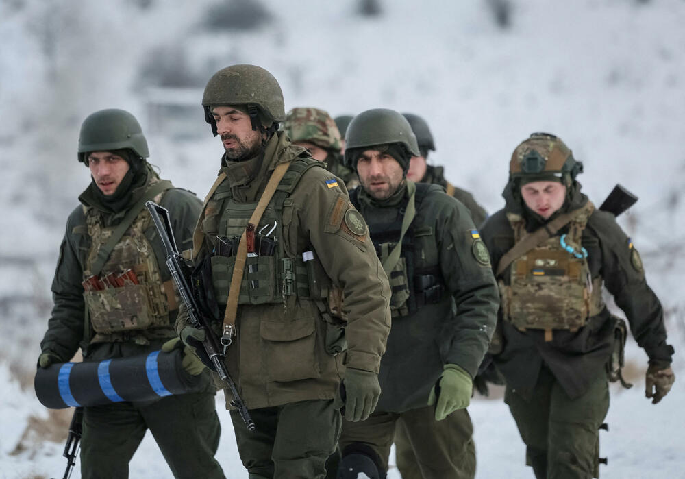 Ukrajinski vojnici na vježbi blizu granice sa Rusijom
