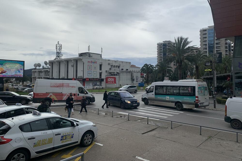 Jedna od ulica u centru Budve, Foto: Vuk Lajović