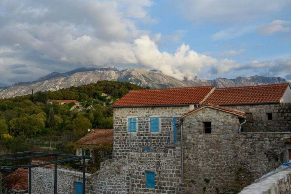 Panoramski put na Luštici, Foto: Siniša Luković