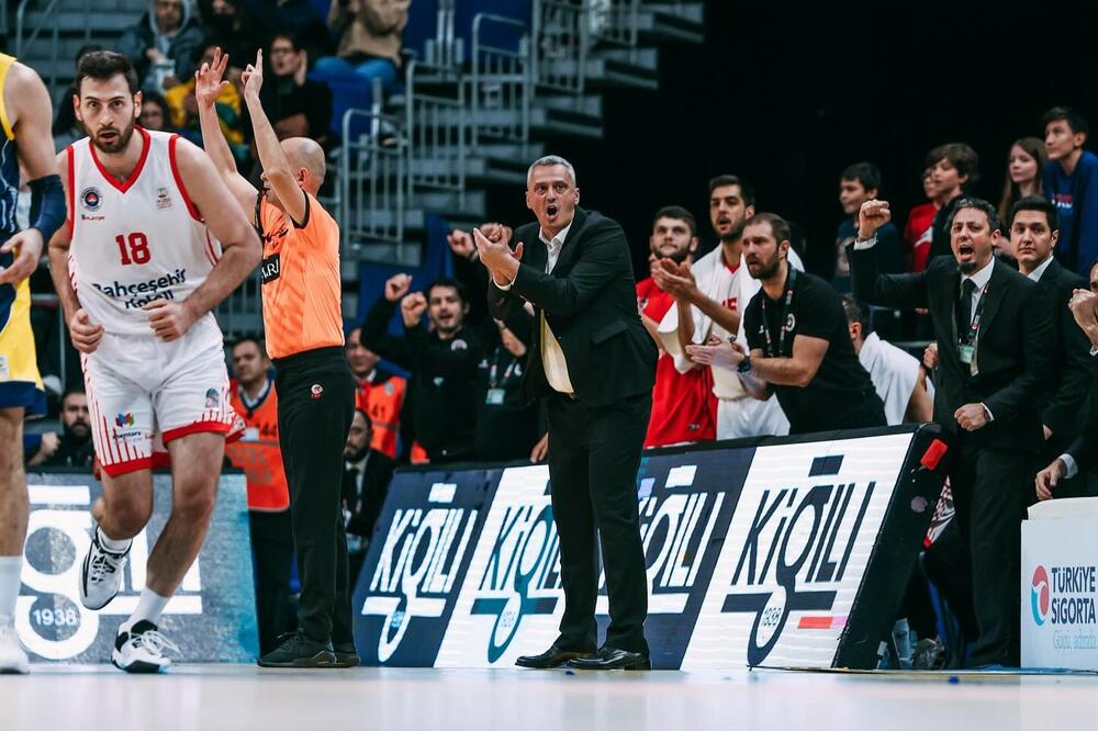 Dejan Radonjić na današnjoj utakmici, Foto: www.facebook.com/BahcesehirBasketball