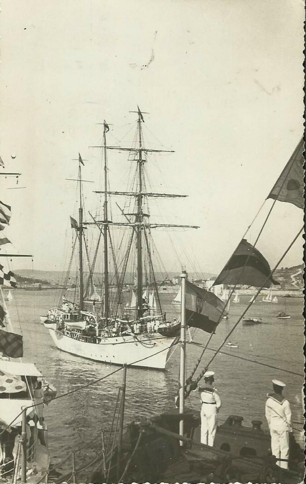 Jadran uplovljava u Split 6. septembra 1933.
