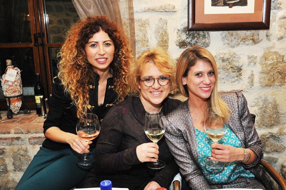 <p>Poklon popust na smještaj od 20% za sve goste restorana u vrijeme trajanja Wine & Dine!</p>